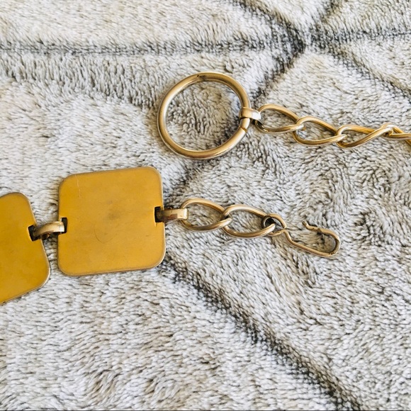 Gold Square Chain Belt - Picture 3 of 4